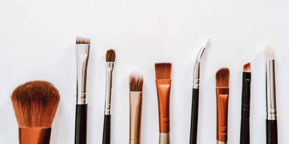 The 11 Best Vegan Makeup Brushes For Ethical Beauty